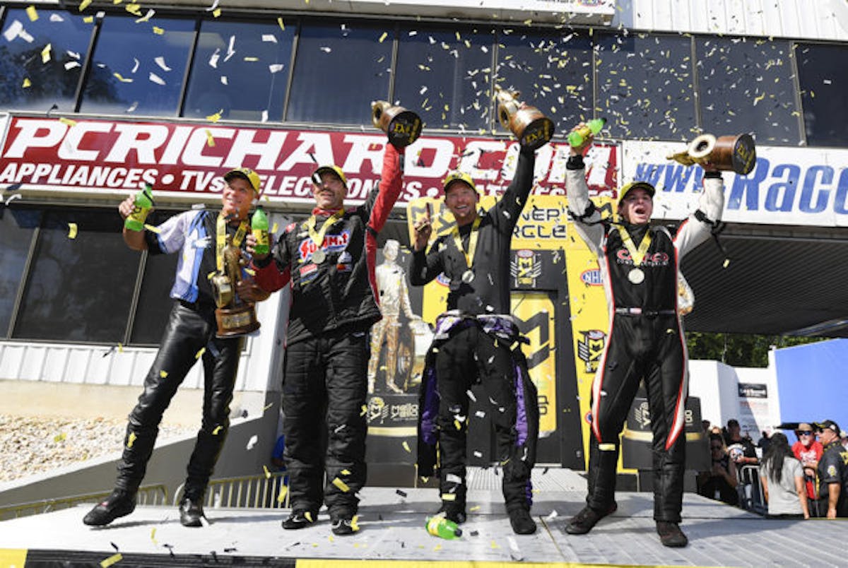 166-WinnersCircle-Englishtown