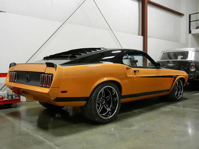 7116972721_e9b85a2222_c