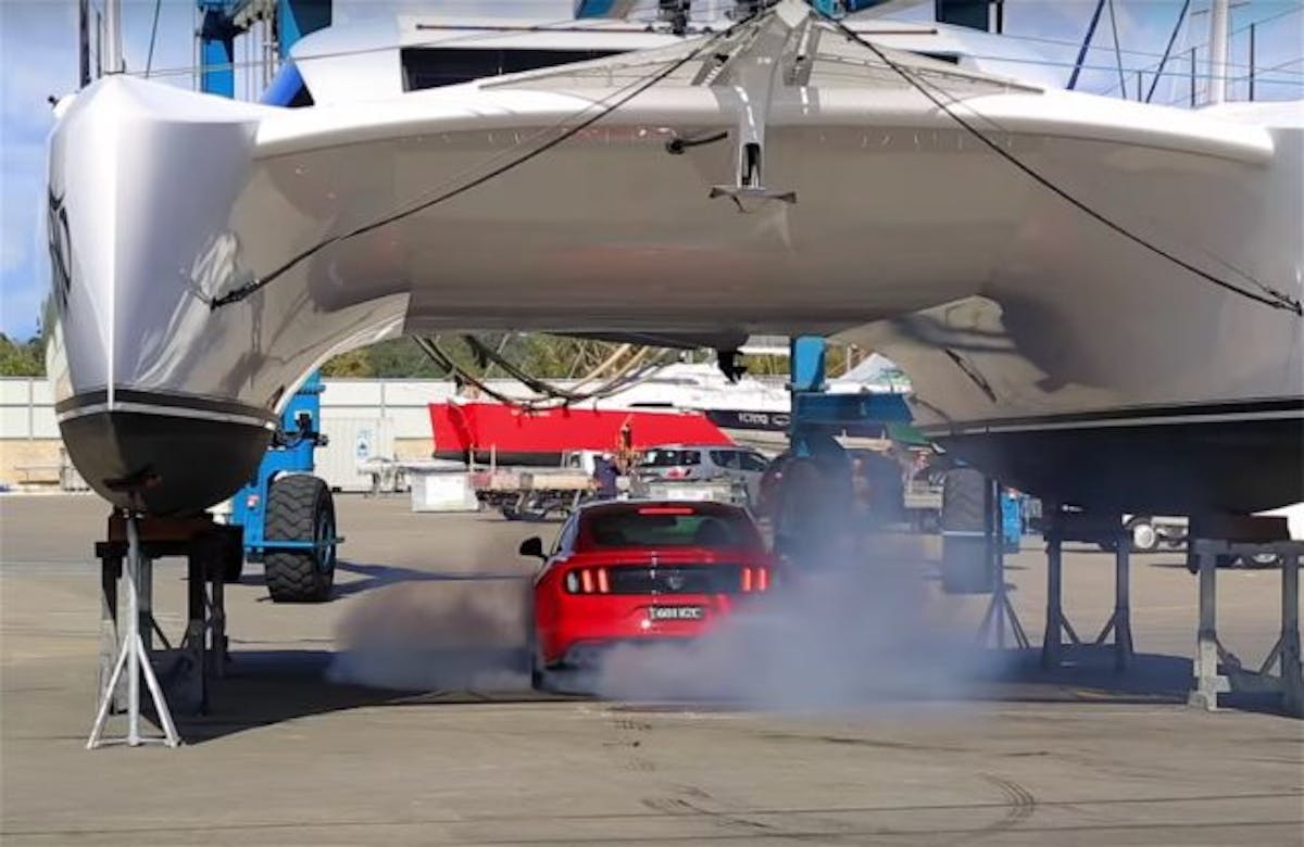 A bet between Russell Ingall and Tony Longhurst resulted in a battle of David and Goliath, where Russell attempted to haul Tony’s catamaran out of the water.