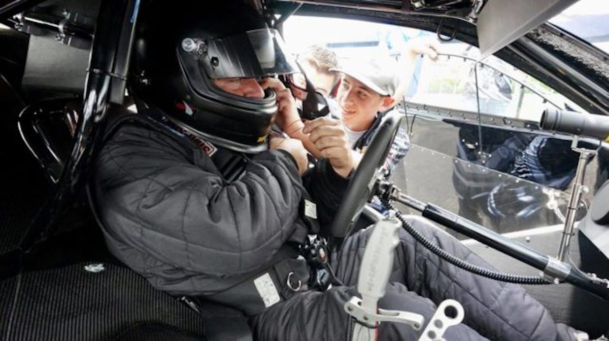 17e885cd-951b-4ff6-b6e3-a2f8dcf9286e