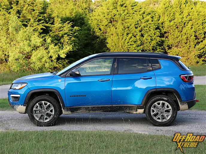 0082017-Jeep Compass-Trailhawk-OffRoad-Xtreme-8