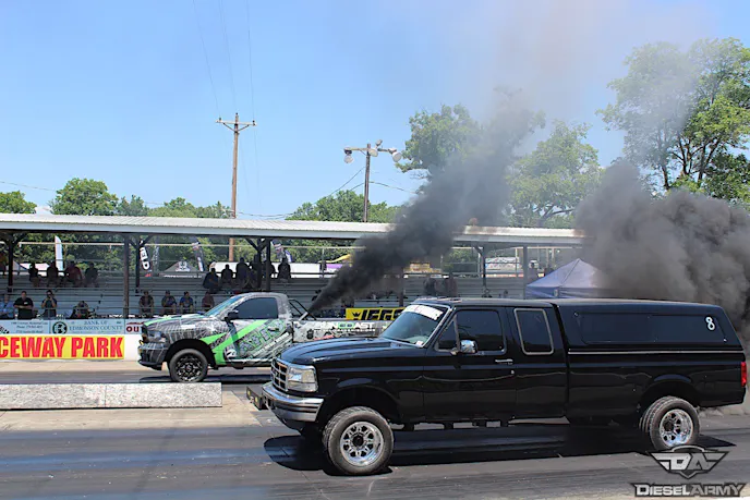 Friday qualifying and time trials under way in Bowling Green, Kentucky