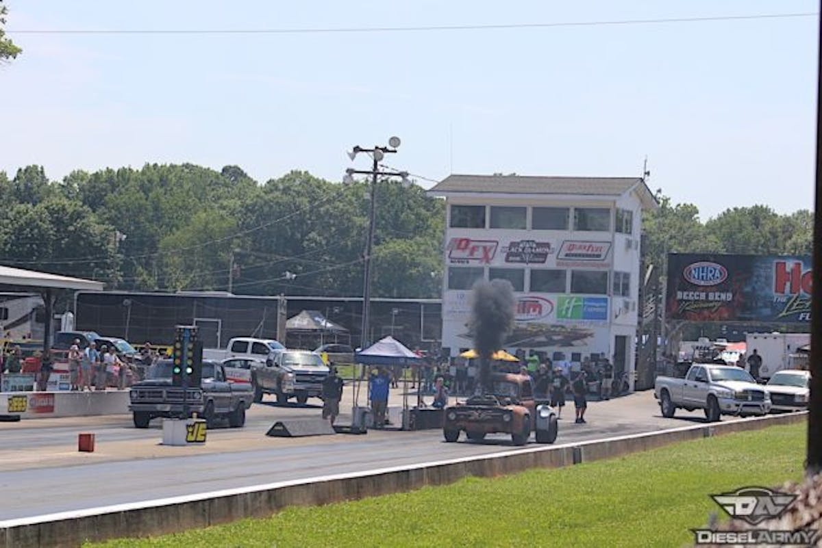 Eugene Ogle taking the stripe for a round win, and would continue the streak winning in 3 different classes!