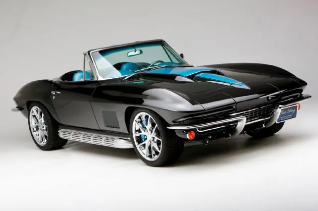 1967-chevrolet-corvette-black-blue-30
