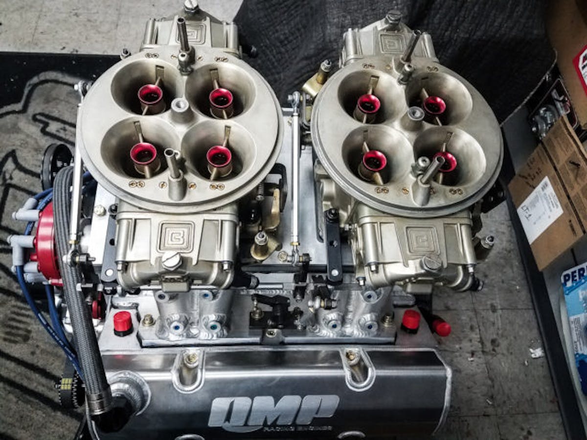 Doal Braswell carbs supply enough fuel to achieve nearly 940 naturally-aspirated horsepower from only 406 cubic inches.