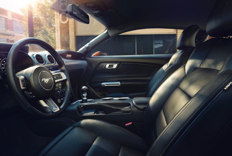New-Ford-Mustang-Interior-2