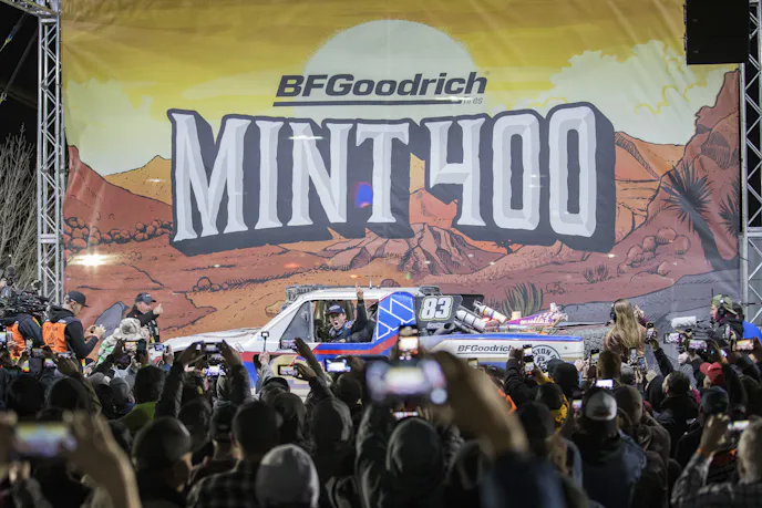 Mint 400