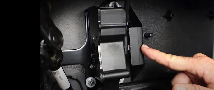 A close look at the PedalMAX Terrain electronic throttle controller by JMS Performance Group. Photo Credit: JMS Performance & Chip/YouTube