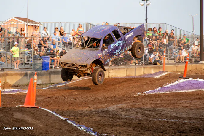 Jason Smolarek took the Open Truck win both days, and the $1000 prize.