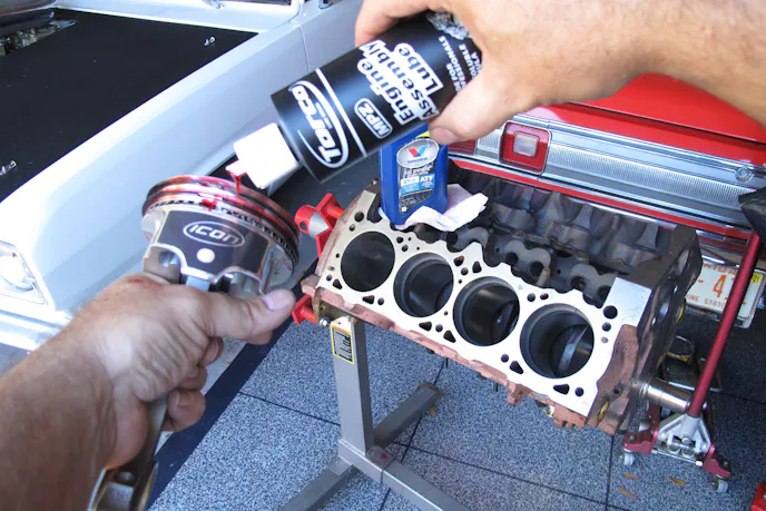 engine assembly lube