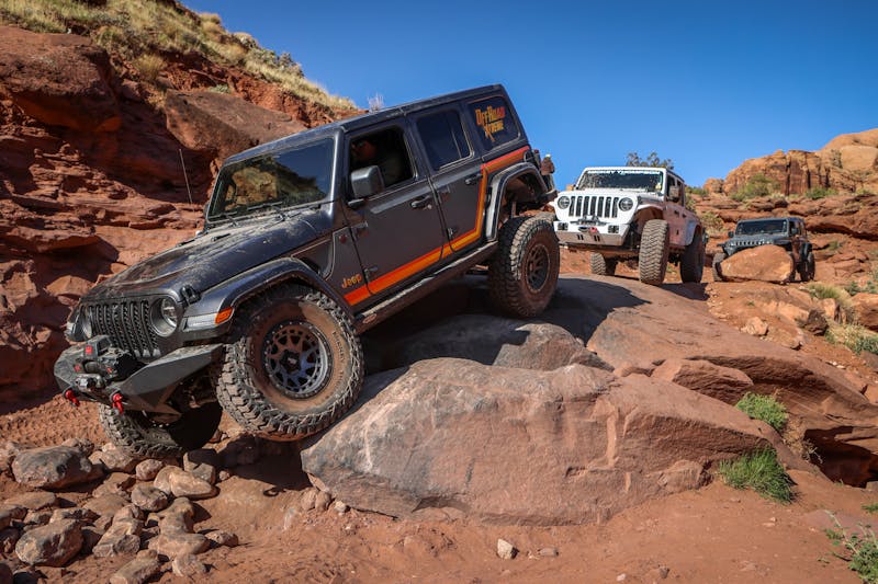 ORXtreme JL on Cliffhanger during Easter Jeep Safari 2022