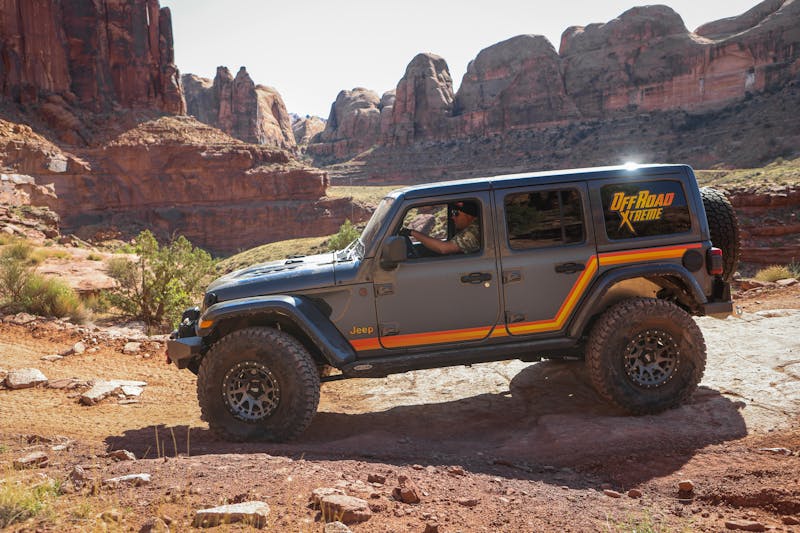 ORXtreme JL on Cliffhanger during Easter Jeep Safari 2022