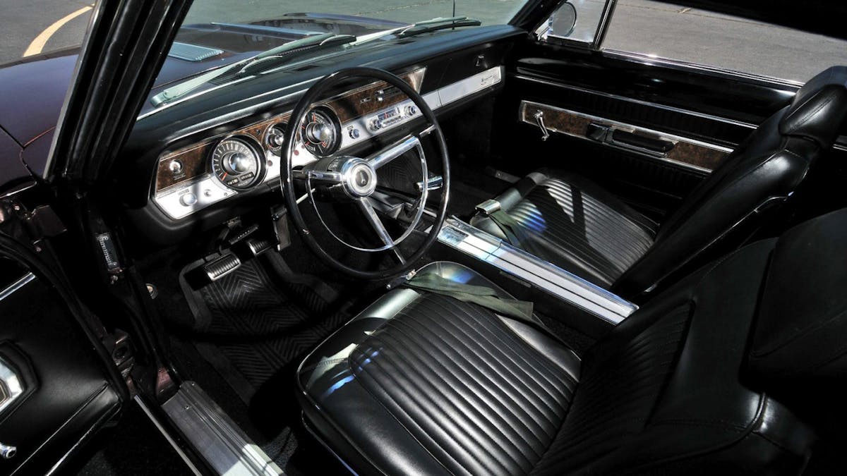 Barracuda interior
