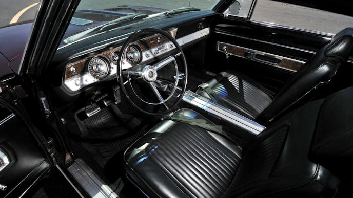 Barracuda interior