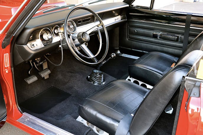 Barracuda B029 interior