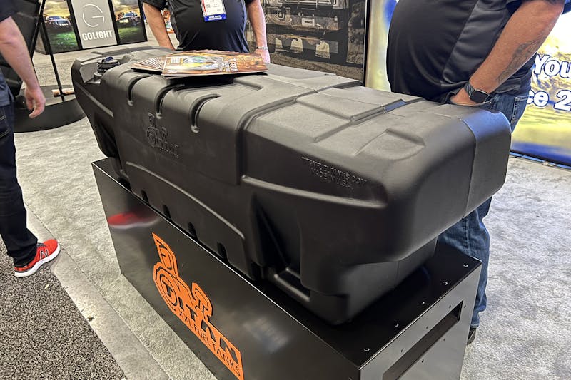 SEMA 2022: Titan Delivers Long-Range Capacity For GM 1500 Diesels