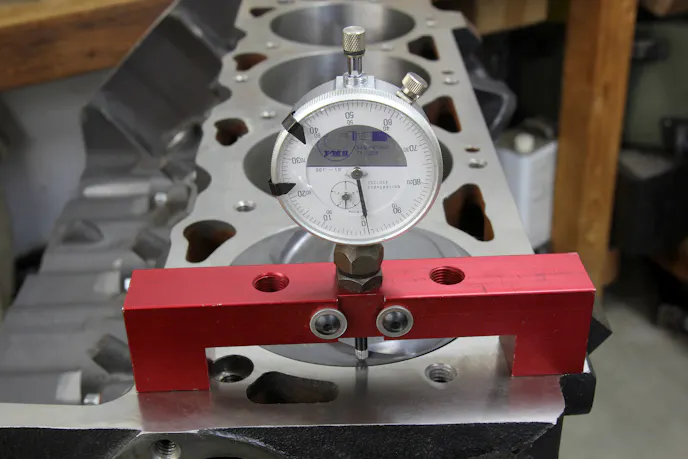 measuring piston deck height