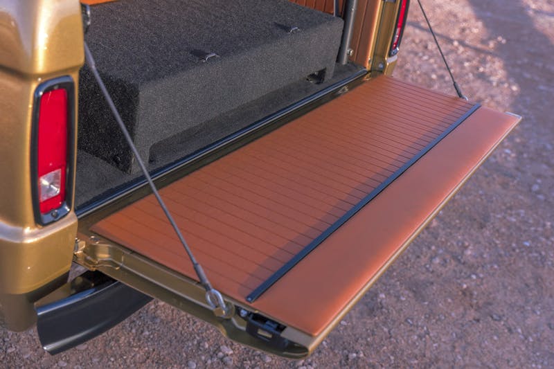 Coyote V8 Powered 1976 Ford Bronco Built By JRW Rods & Customs