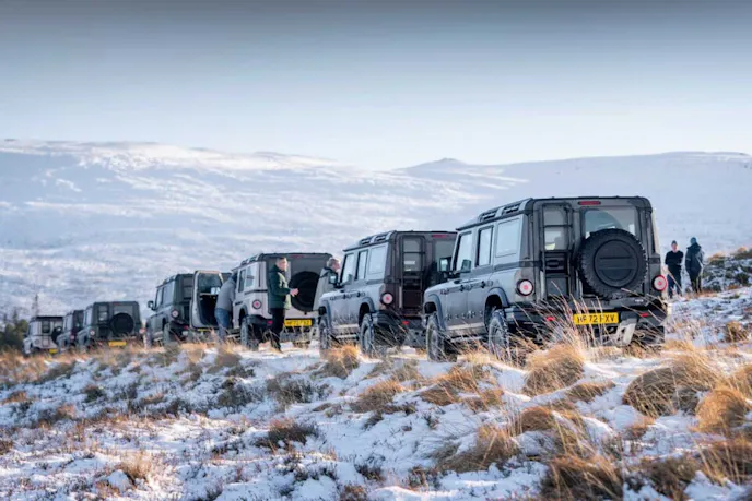 Production model INEOS-Grenadier-Expedition-Rotation3-1536_credit INEOS Automotive