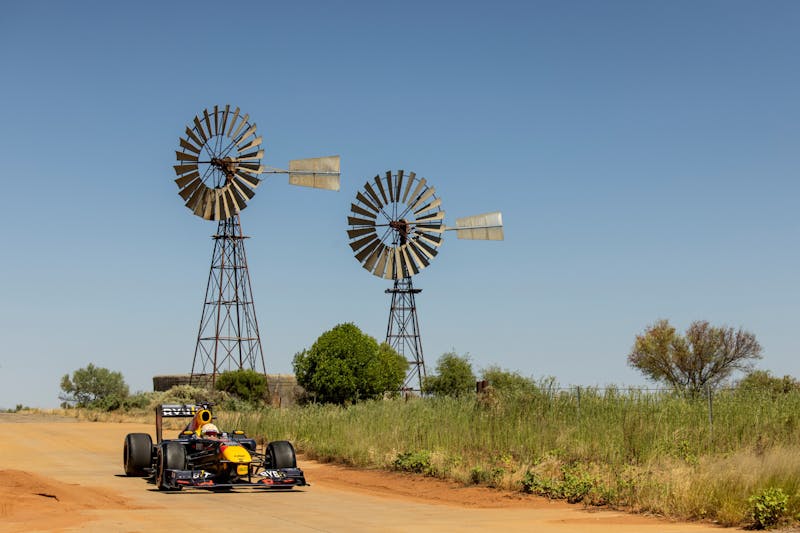 Australian Formula 1 Driver Daniel Ricciardo Off-Roading The Outback