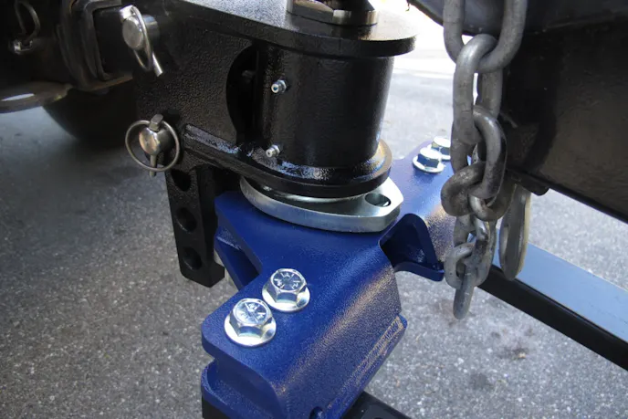 weight distribution hitch