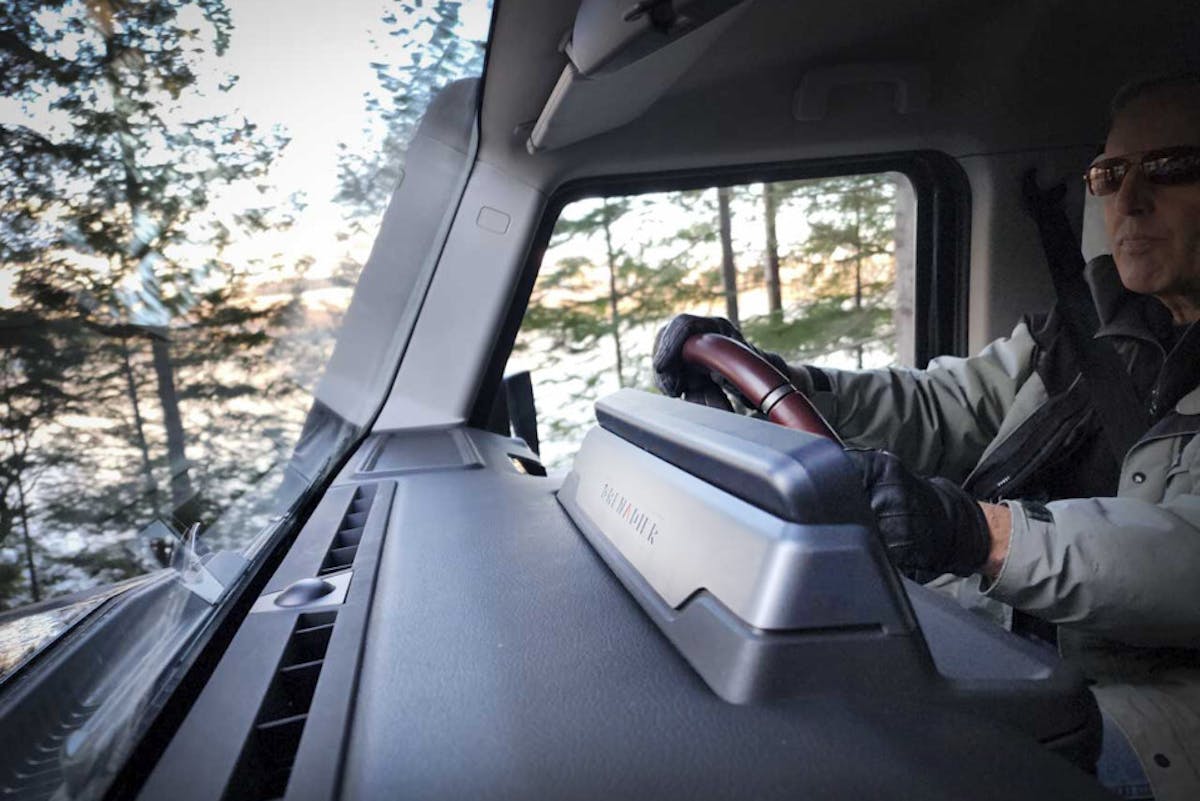Although striking in appearance, the silver INEOS Grenadier nameplate created a distracting reflection in the windscreen. Photo: Mercedes Lilienthal
