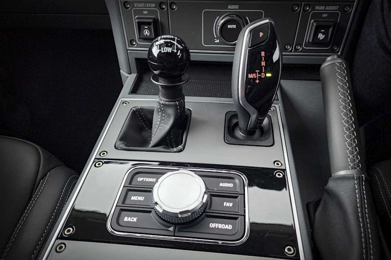 The infotainment system can be used via its touch-screen display or by its center-stack mounted control system. Photo: Mercedes Lilienthal