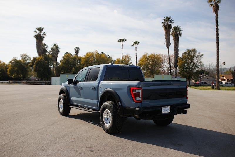 Raptor R Drag Racing: Off-Roading With Christopher Polvoorde