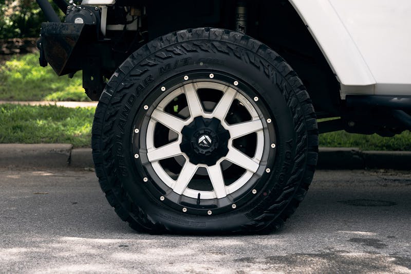 Ultimate Fathers Day Gift Guide: Tech Gear Essentials