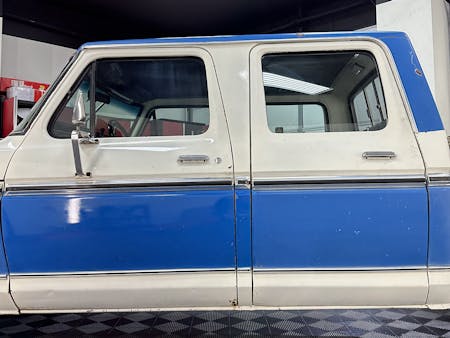 Project 4MyCrew: 1978 F-250 Truck Paint Restoration And Polish Project 4MyCrew: 1978 F-250 Truck Paint Restoration And Polish