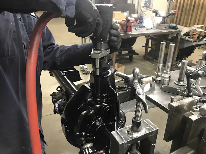 Assembling a GM 12 bolt