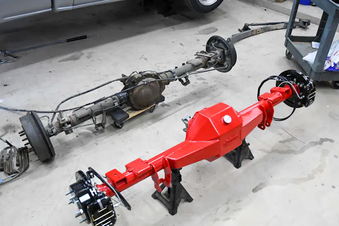 Muscle Pak in Moser Red