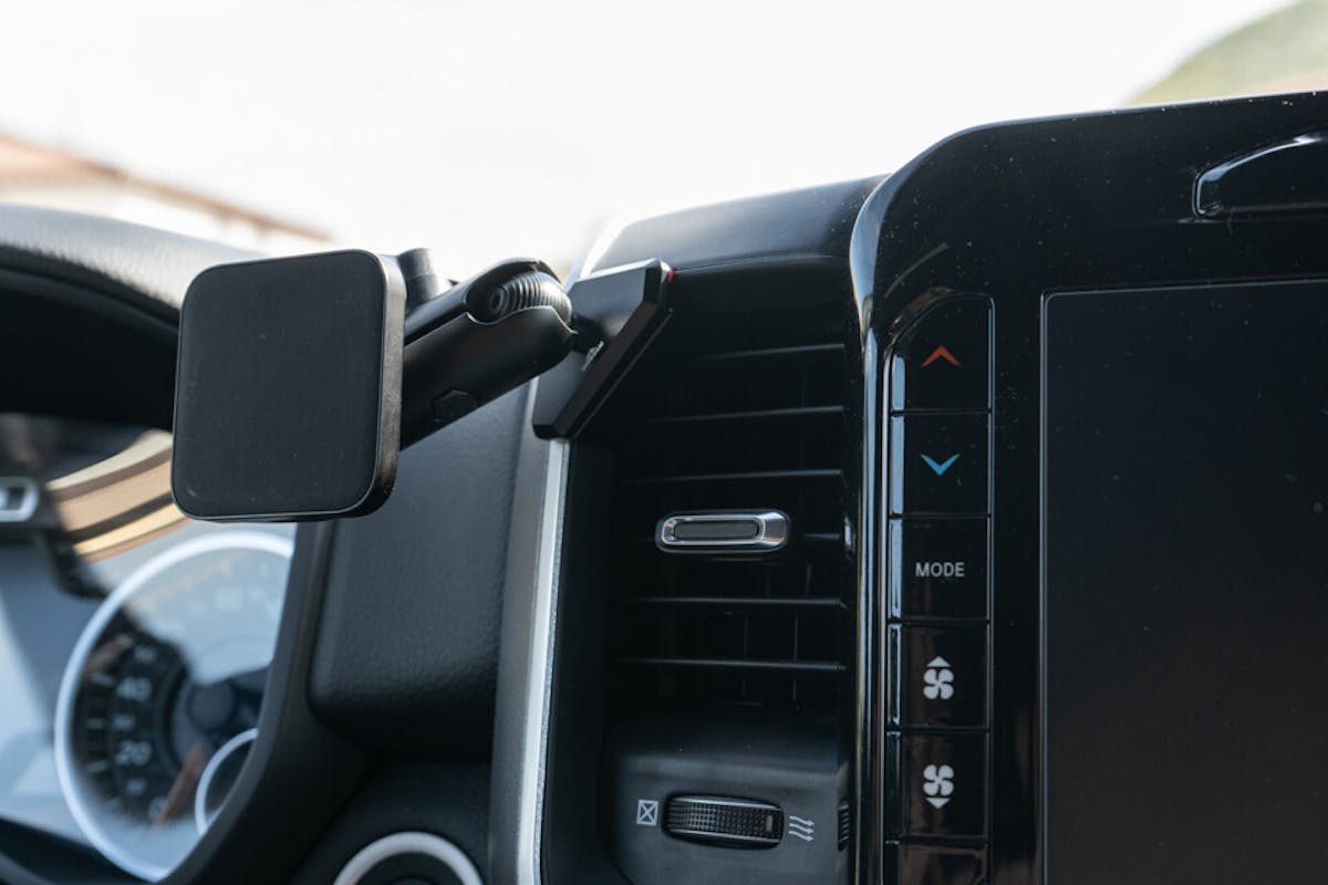 Super Trick Vehicle-Specific Phone Mounts Perfect For Off-Roading