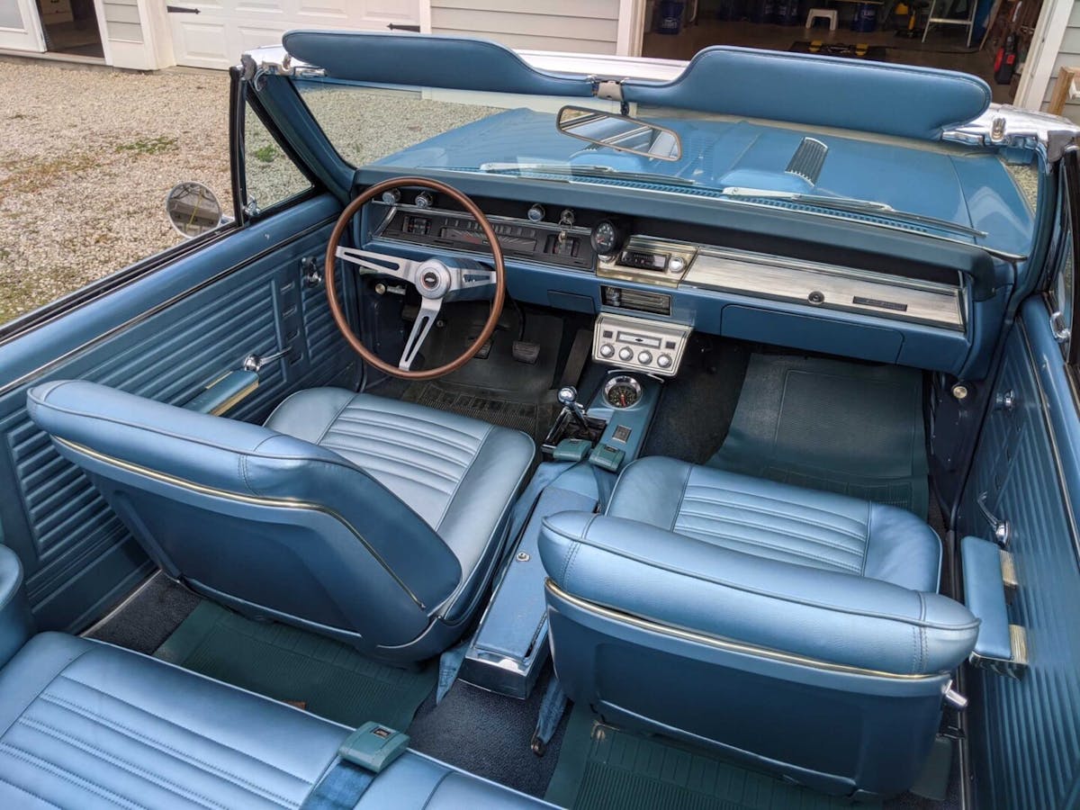 Reader's Rides interior shot