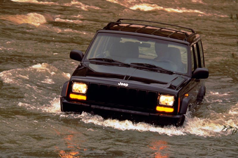 XJ Cherokee Upgrade: Family Off-Roader Gets A Garvin Sport Rack