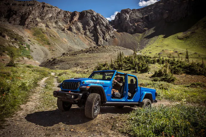 Everything You Need To Know About The 2024 Jeep Gladiator
