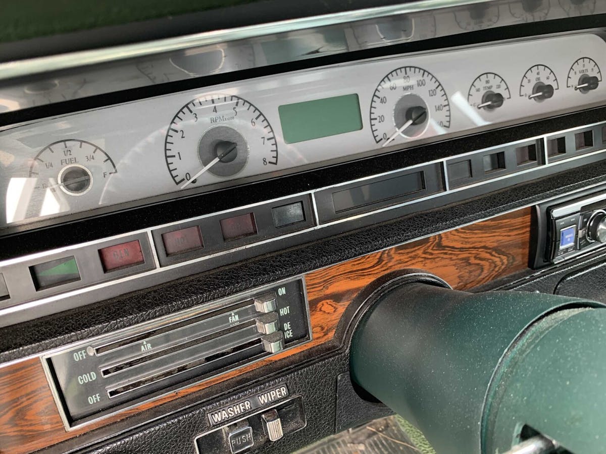 Dakota Digital gauges in 1970 Chevy Kingswood Estate wagon