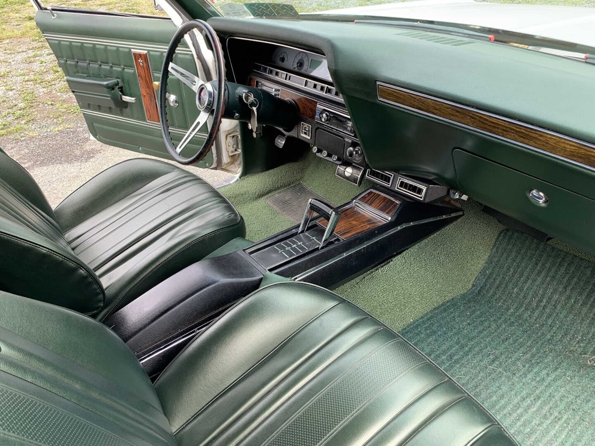 1970 Kingswood Estate interior