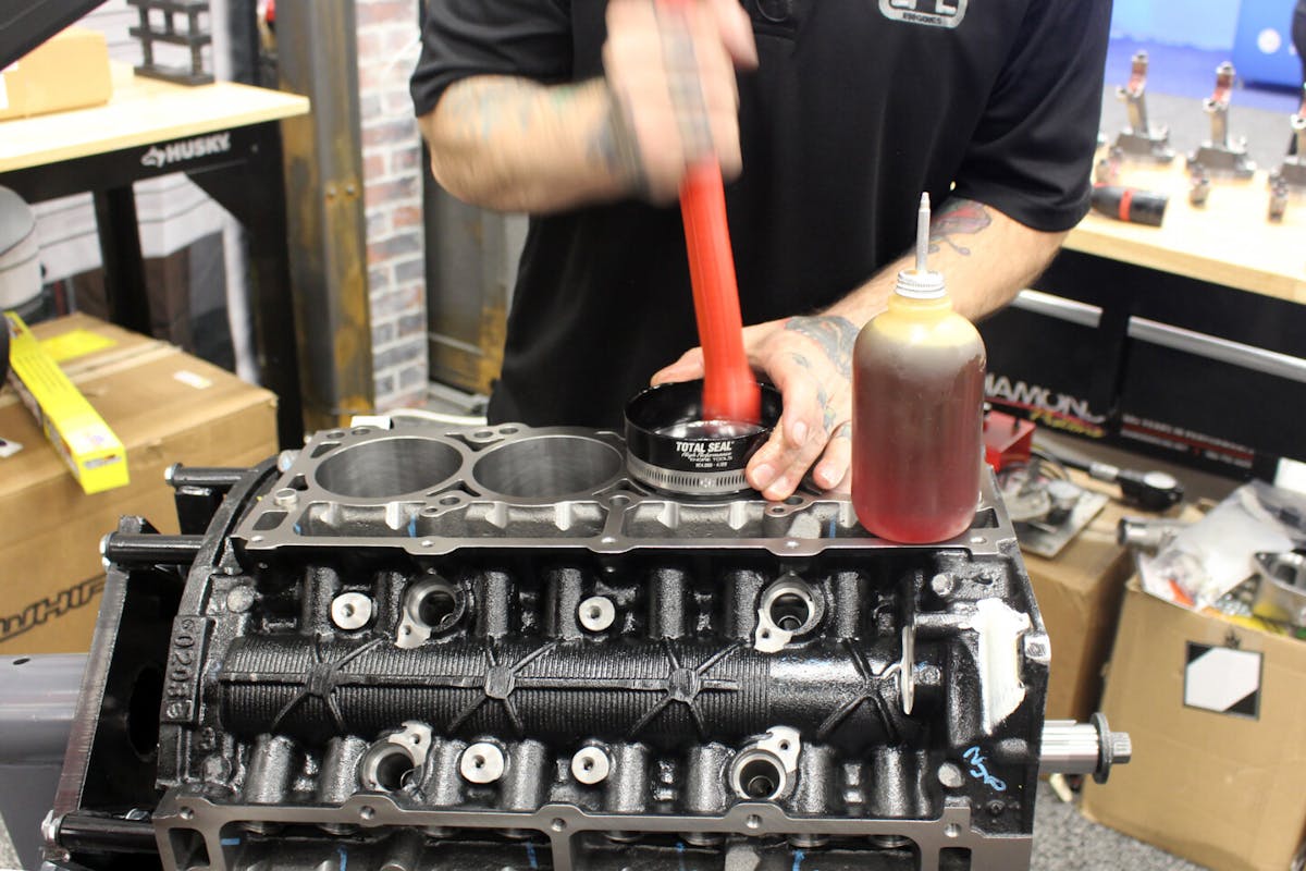 Enginelabs engine giveaway HEMI engine
