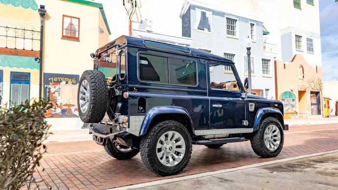 LS3 Defender 90