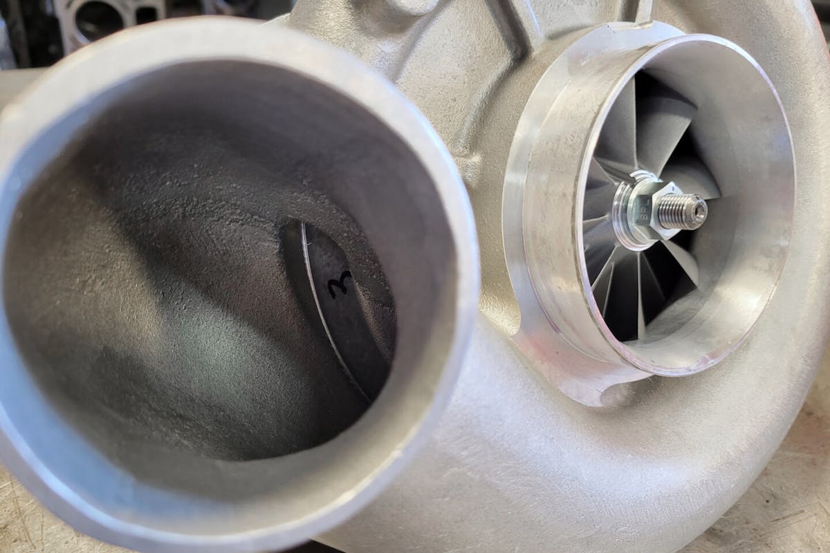 Vortech Si-Trim supercharger