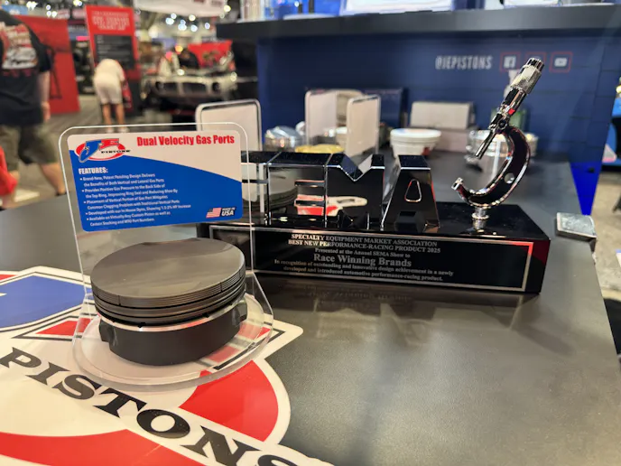 Dual Velocity Gas Ports with SEMA trophy