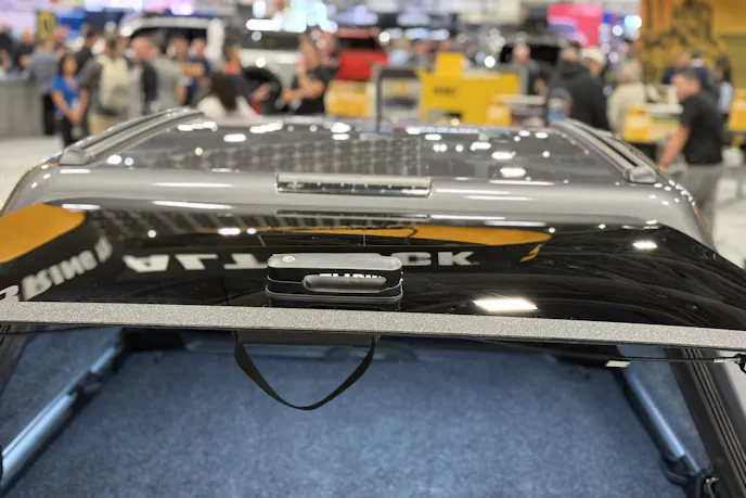 A.R.E. MX Series Truck Cap