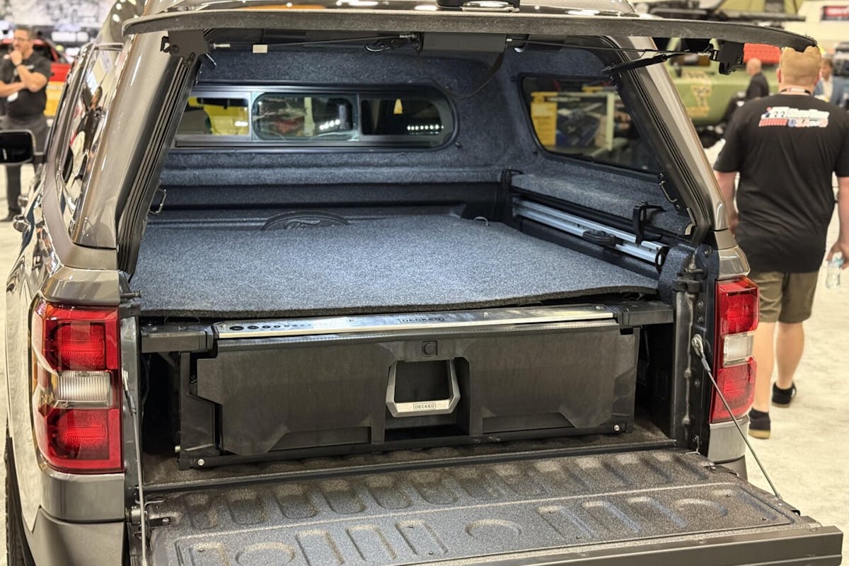 A.R.E. MX Series Truck Cap