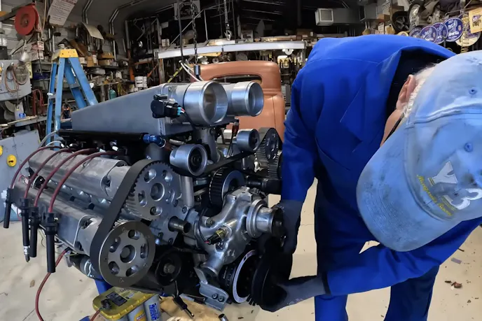 testing out the five-cam chevy 350