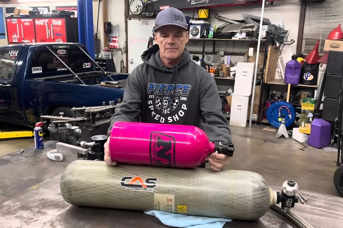 Compressed air supercharging: air bottle