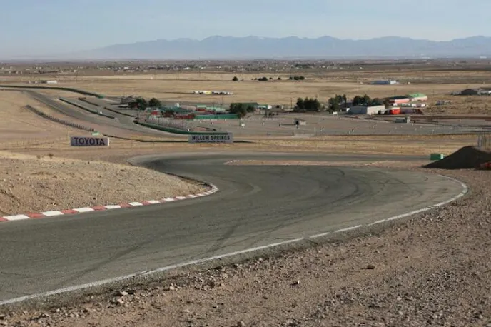 willow springs raceway