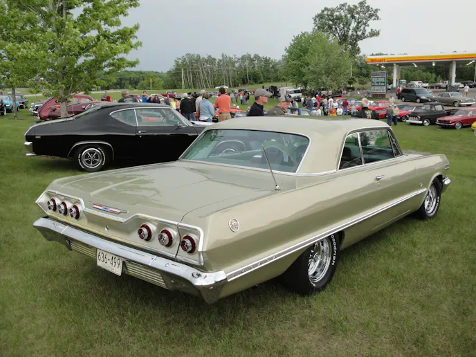 The 1963 Chevrolet Impala featured two versions of affordable V8 power: the Mark I 409 and the Mark I 427. 