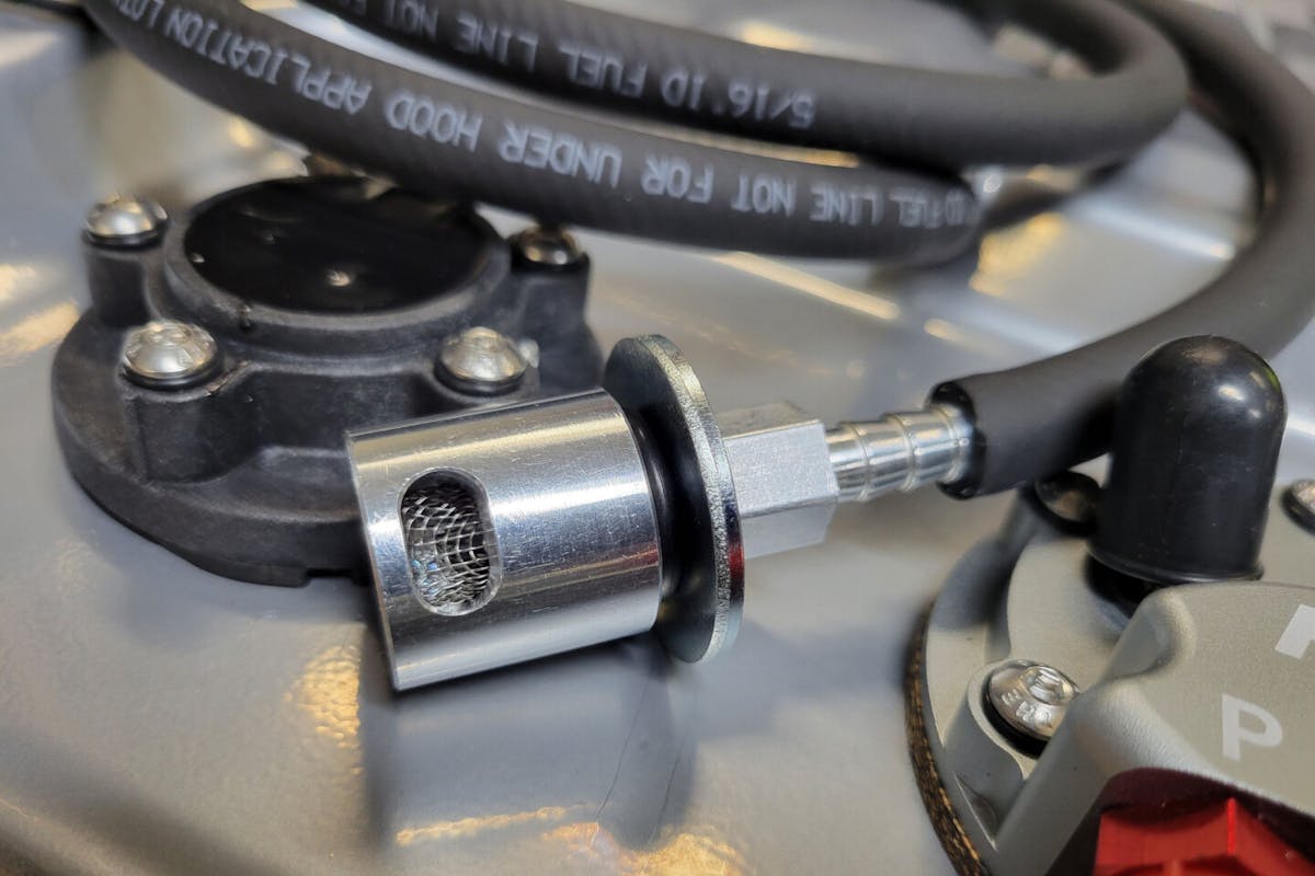 Fuel tank rollover valve