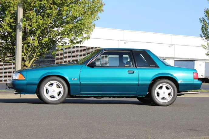 1993 Ford Mustang LX notchback sideview